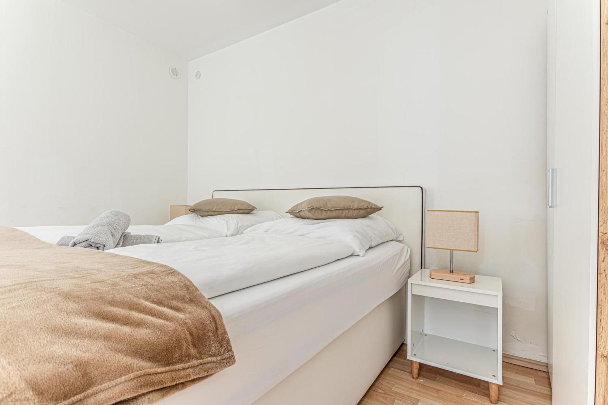 City Vibes: 1Br Apt, 10 Min To Westbahnhof Wina Bagian luar foto